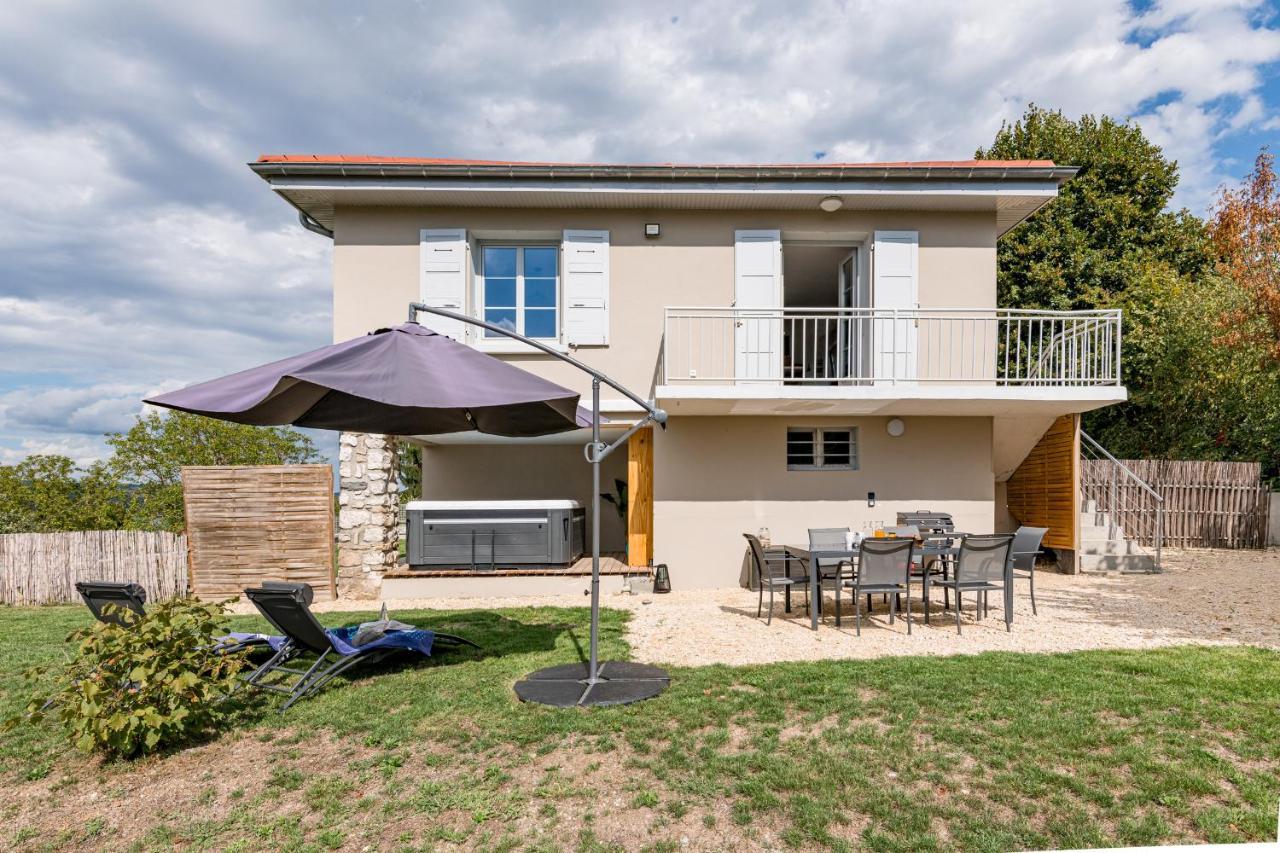 Maison Avec Vue Sur Le De Paladru, 200m. *